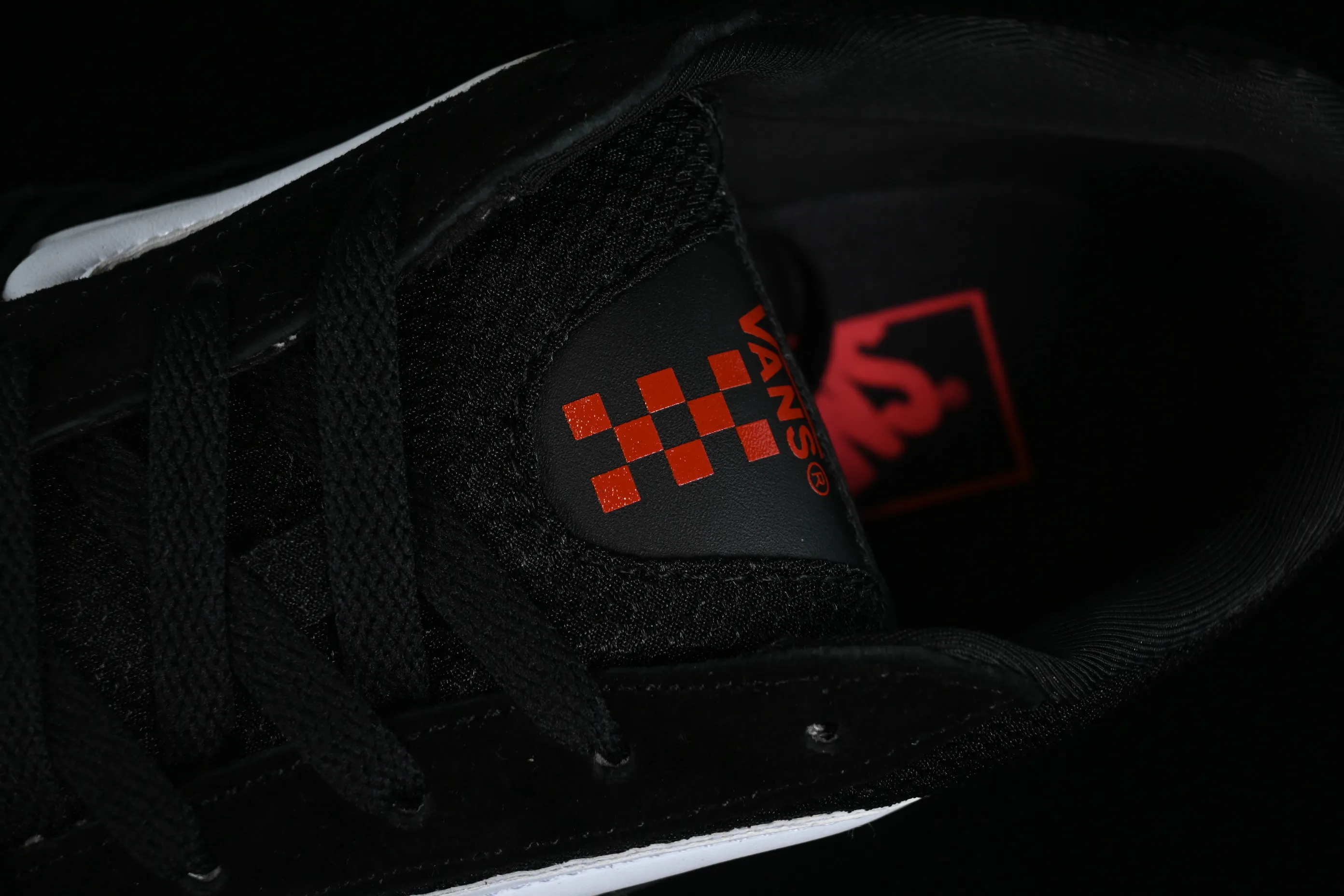 All categories Vans Vans series Vans Low Vans low-top Vans Caldrone Vans official Black Warrior American retro casual skateboard shoes VN0007P9BA2